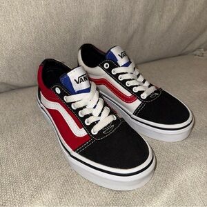 Vans Ward Skate Shoe,  Kid's Size 13M, Multi MSRP $40 Red Color block New No Box